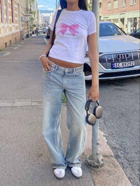 00s Mode, 2024 Outfits, Stockholm Fashion, Mode Inspo, Fit Inspo, Spring Summer Outfits, Baby Tee, Outfits Casuales, Cute Casual Outfits