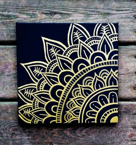 Mandala Art Canvas Painting, Black And Gold Canvas Painting, Black And Gold Painting Ideas, Mandala On Black Canvas, Mandala On Canvas Acrylics, Black And Gold Drawing, Black And Gold Mandala, Mandala Arm, Mandala Arm Tattoos