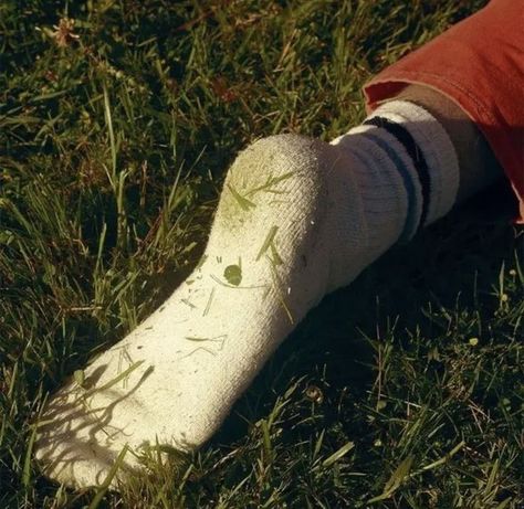 White Socks, Trik Fotografi, Foto Ideas Instagram, Snl, 인물 사진, The Grass, Photography Inspo, Dream Life, Mood Board