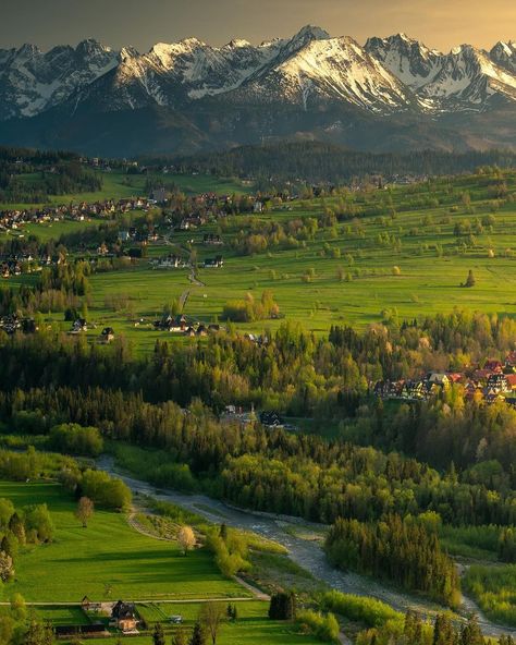 Jarek Hareza | Before sunset #slovensko #slovakia #epic #sunrise #sunset #view #viewfromthetop #nature #love #travel #morning #mountains #mountspirit… | Instagram Slovakia Aesthetic, Slovakia Mountains, Slovakia Travel, Twenty Twenty, Mountain Photos, Sunset View, Flowers Summer, Before Sunset, Love Travel