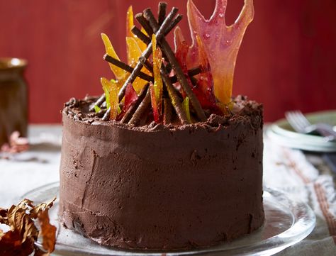 Bonfire Cake | Dessert Recipes | GoodtoKnow Bonfire Night Cake, Bonfire Cake, Bonfire Night Food, Boiled Sweets, Dessert Cake Recipes, Bonfire Night, Cake Pictures, Halloween Cakes, Easy Cake