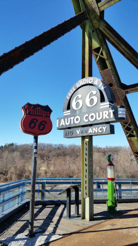 Route 66 Adventures: Springfield to Saint Louis, Missouri – Dang Travelers Route 66 Missouri, Googie Signs, Route 66 Theme, Route 66 Attractions, Route 66 Trip, Travel Venice, Old Route 66, Phillips 66, Route 66 Road Trip