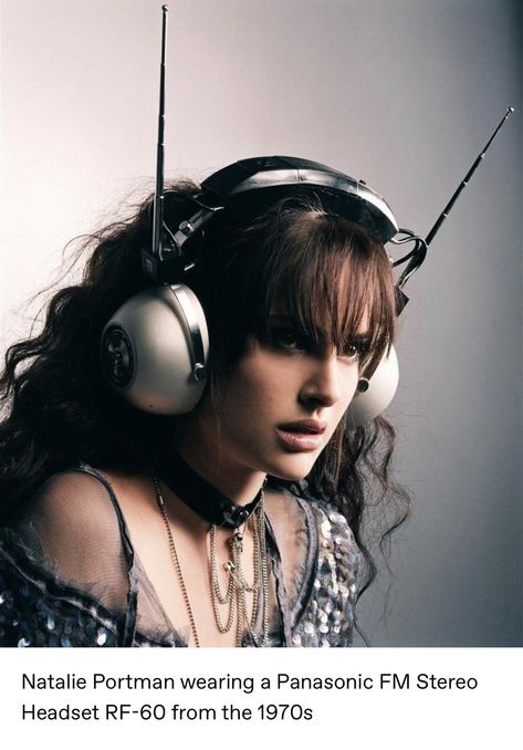 Female Gaze, Audiophile Speakers, Wearing Headphone, Video R, Headphone Amplifiers, Radio Antenna, Audio Headphones, Natalie Portman, Antennas