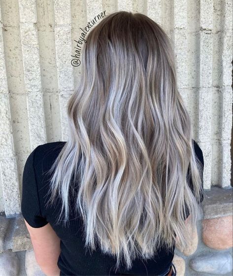 Cool Blonde Gray Balayage, Ashy Blonde Hair Low Maintenance, Ash Lowlights On Blonde Hair, Smoky Ash Blonde Hair, Ashy Dimensional Blonde, Ash Blonde Foils, Ashy Blonde Balayage Dark Roots, Light Ashy Blonde Hair, Ash Brown Lowlights