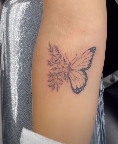 First Tattoos, Butterfly With Flowers, Butterfly Tattoos On Arm, Magic Runes, Hand Tattoos For Girls, Butterfly Tattoos For Women, Hip Tattoos Women, Petite Tattoos, Small Wrist Tattoos