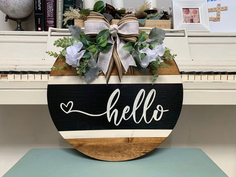 Farmhouse hello wooden door sign Hello Door Sign, Door Rounds, Wooden Door Sign, Farmhouse Beads, Wood Yard Art, Round Signs, Door Signs Diy, Wooden Door Signs, Wooden Wreaths