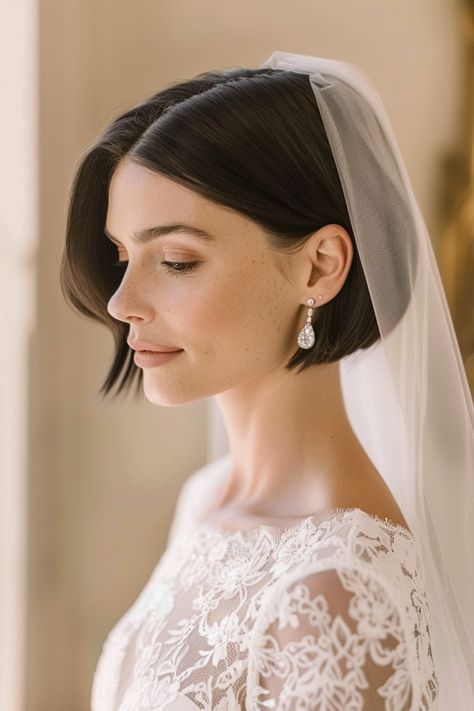 For a chic and striking look, wedding hairstyles for short hair offer a unique appeal. Explore the best short hairstyles for brides here. Bride Short Hairstyles With Veil, Bridal Short Hairstyles With Veil, Bob Hair Wedding Styles, Short Hair Wedding Styles With Veil, Bob Hair Wedding, Short Bridal Hair With Veil, Short Hair For Bride, Short Hair Wedding Styles Bridal, Hairstyles For Dreads Men