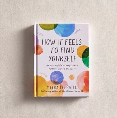 How It Feels to Find Yourself: Navigating Life's Changes with Purpose, Clarity, and Heart Books Life Changing, Mindfulness Books, Feel Good Books, Books To Read Nonfiction, Navigating Life, Self Help Books, Affirmation Cards, Book Stationery, Find Yourself