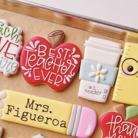 Mayra Cepeda on Instagram: "Teacher Appreciation Cookies will be up for pre-ordering on Friday April 19th at 2:00PM #cookies #sugarcookies #sugrdecoratedcookies #sabaker #safoodie #teacher #teacherappreciationcookies #teacherappreciation #sanantoniotx #safoodie" Back To School Cookies For Teachers, Teacher Sugar Cookies, Teacher Appreciation Quotes Inspiration, Cookies For Teachers, Teacher Appreciation Cookies, Teacher Cookies, Appreciation Cookies, School Cookies, Teacher Appreciation Quotes