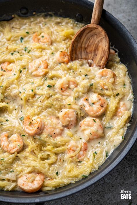 Shrimp Spaghetti Squash Alfredo - delicious shrimp in a creamy dairy free Alfredo sauce with low carb spaghetti squash. A perfect pasta alternative dish. #dairyfree #lowcarb #slimmingeats #weightwatchers Dairy Free Shrimp Recipes, Dinner Recipes Dairy Free, Shrimp Spaghetti Squash, Dairy Free Alfredo, Low Carb Spaghetti Squash, Spaghetti Squash Alfredo, Squash Alfredo, Dairy Free Alfredo Sauce, Spaghetti Squash Recipes Healthy