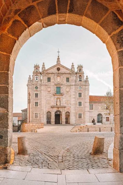 Best Places To See In Spain (13) Avila Spain, Visit Spain, Spain Tour, Places In Spain, Mediterranean Architecture, Vacation Aesthetic, Patio Interior, Europe Vacation, Road Trip Planning