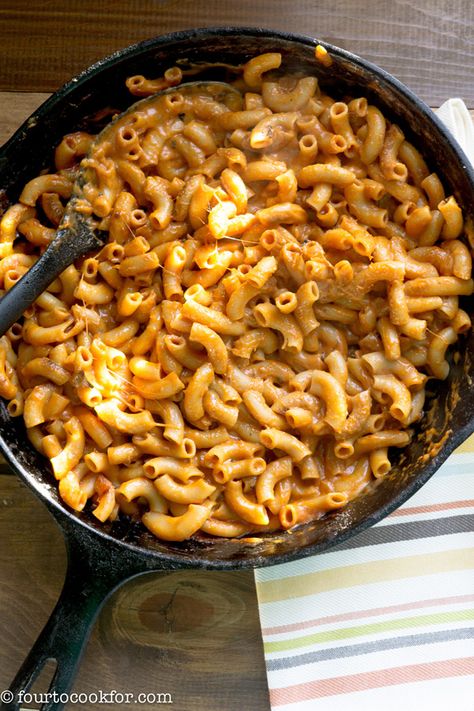 Mexican Macaroni And Cheese, Spanish Macaroni, Elbow Macaroni Recipes, Mexican Macaroni, Fideo Recipe, Burrito Casserole, Cheesy Macaroni, Mexican Meals, Adobo Seasoning