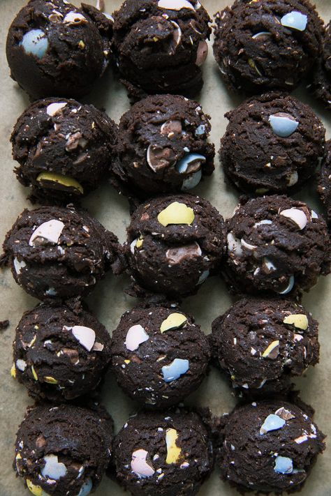 Cadbury Cookies, Cadbury Eggs, Soft Peanut Butter Cookies, No Egg Cookies, Easter Dessert, Easter Cookies, Cookies Ingredients, Easter Recipes, Chocolate Cookies