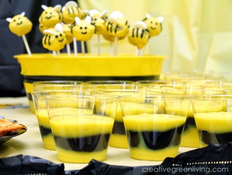 How to Throw a Bee Party on a Dollar Store Budget ~ Creative Green Living Bee Party Food, Party Food On A Budget, Bee Cake Pops, Diy Kids Birthday Party, Bee Birthday Cake, Bee Party Favors, Diy Kids Party, Bee Food, Food On A Budget