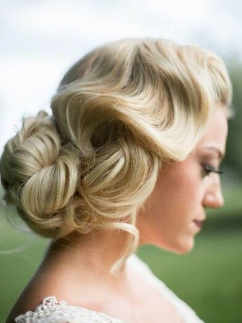 vintage wedding hairstyle Hairstyles Photos, Summer Wedding Hairstyles, Vintage Wedding Hair, Peinados Recogidos, Trendy Wedding Hairstyles, Bridesmaid Hair Updo, Wedding Hairstyles Updo, A Wedding Dress, Wedding Updo