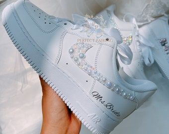 Sneaker Diy, Wedding Sneakers For Bride, Bride Sneakers, Pearl Wedding Shoes, Bridal Sneakers, Filmy Vintage, Wedding Sneakers, Villa Park, Cute Nike Shoes