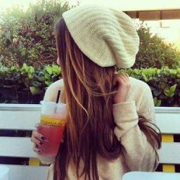 Tumblr Hairstyles, Beanie Hairstyles, Oversized Beanie, Best Beauty Tips, Tumblr Fashion, Brown To Blonde, Slouchy Beanie, Hair Envy, Love Hair