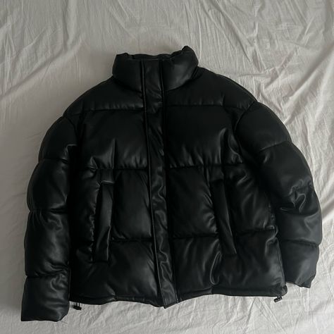 Puffer Jacket Zara Men Size M Zara Jacket Outfit, Zara Men Summer, Black Puffer Jacket Outfit, Zara Puffer Jacket, Zara Man Jacket, Zara Puffer, Puffer Jacket Outfit, Leather Puffer Jacket, Zara Men