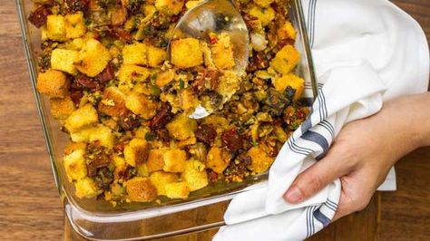 Cornbread, Chorizo, and Quahog Stuffing - VICE Gluten Free Cornbread Stuffing, Dairy Free Cornbread, Gf Cornbread, Keto Stuffing, Sausage Cornbread Stuffing, Dressing Recipes Cornbread, Cornbread Stuffing, Gluten Free Cornbread, Sausage Stuffing