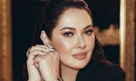 Actress/model Ruffa Gutierrez is aiming to have a new closet and in line with this, she is holding a closet sale of her pre-loved branded items. Ruffa Gutierrez, Branded Items, New Closet, Closet Sale, Social Media Followers, Ace Attorney, Painting Wallpaper, Cymbals, Beauty Queens