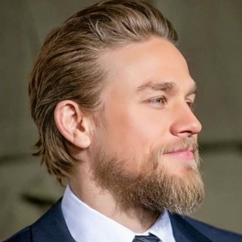 Slicked Hair Men, Mens Slicked Back Hairstyles, Long Hair Drawing, Mens Haircuts Straight Hair, Long Curly Hair Men, Mens Hairstyles With Beard, Mens Hairstyles Thick Hair, Beard Hairstyle, Medium Length Hair Men