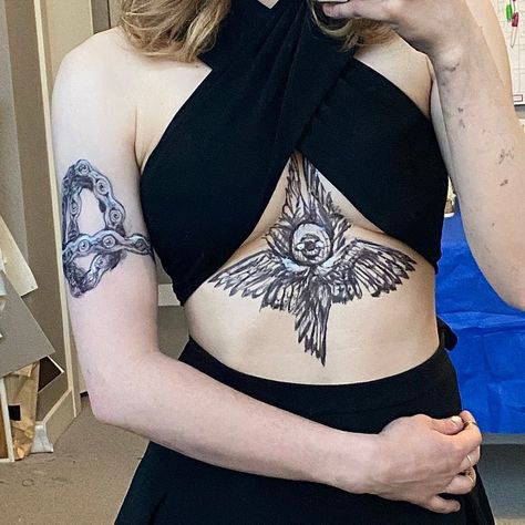 Angel Chest Tattoo, Accurate Angel Tattoo, Biblically Accurate Angel Tattoo, Angel Back Tattoo, Tattoo Sternum, Angle Tattoo, Biblically Accurate Angel, Belly Button Tattoo, Pretty Piercings