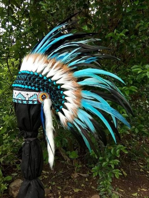 American Indian Headdress, Native American Headdress, Costume Toddler, Indian Headdress, Feather Headdress, Toddler Costumes, First Birthday Photos, Costume Hats, Baby Costumes