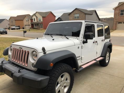 Pink grill and accents on Jeep Wrangler White Jeep Pink Accents, White Jeep Wrangler With Pink Accents, White Jeep With Pink Accents, Jeep Wrangler Girly, Jeep Wrangler Colors, Car Necessities, Pink Jeep Wrangler, White Jeep Wrangler, 2000 Jeep Wrangler