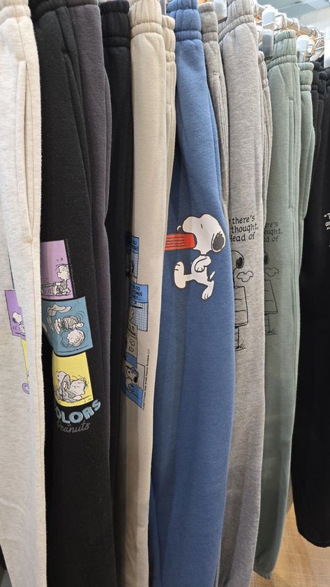 Snoopy Clothes, Snoopy Things, Easy Trendy Outfits, Casual Style Outfits, Dream Clothes, Fashion Killa, Comfy Outfits, Aesthetic Clothes, Trendy Outfits