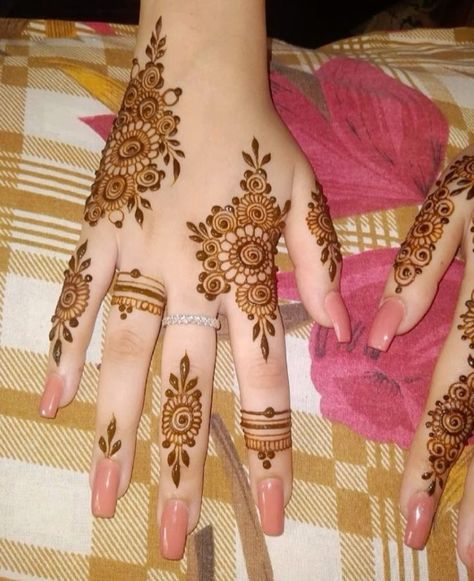 Mehedi Design Unique, Small Mehendi Designs, Small Mehndi Designs, Mehndi 2023, Mehndi Stylish, Mehndi Easy, Latest Finger Mehndi Designs, Simple Henna Designs Hand, Eid 2024