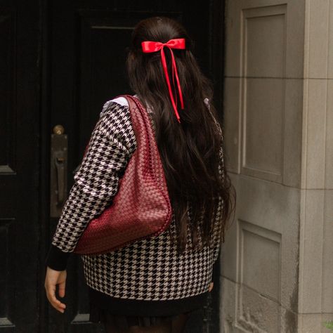 Add a pop of red to your outfit with this charming bow! 🎀❤️ #HairBow #OutfitInspiration #FashionDetails #BoldAndBeautiful Ajoutez une touche de rouge à votre tenue avec ce charmant nœud ! 🎀❤️ . . . . #hairclips #barrettes #hairbowshop #hairbowsforsale #hairclipstyle #hairclipslovers #hairjewelry #hairessentials #instastyle #hairstyleinspo #OOTD #outfit #instagood #outfitoftheday #musthave #whatiwore #fashionista #fashionaddict #hairclipstrend #hairbarrettes #hairstyleinspiration #HairAccess... Pop Of Red, Hair Essentials, Your Outfit, Ootd Outfit, Hair Barrettes, Fashion Addict, Fashion Details, Barrettes, What I Wore