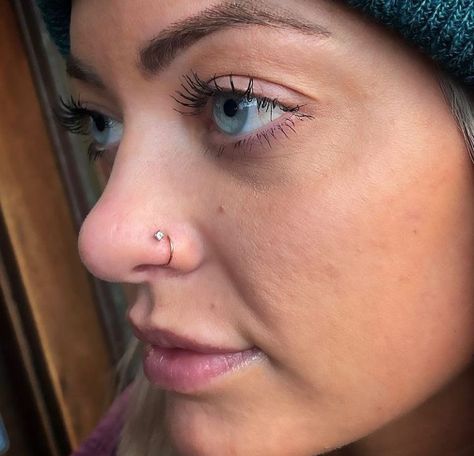 Double Nostril Piercing, Orr Piercing, Body Modification Piercings, Double Nose Piercing, Cute Nose Piercings, Nose Ring Jewelry, Nose Piercing Hoop, Nose Piercing Stud, Cool Ear Piercings