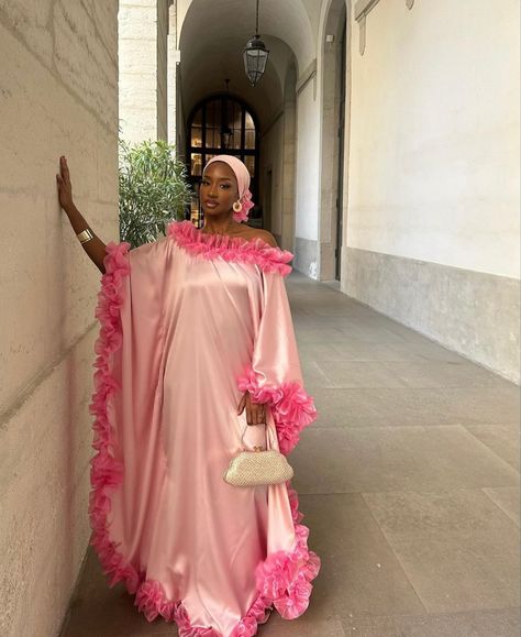 Silk Bubu Styles Nigerian, Bubu Dresses, Nigerian Clothes, Bubu Styles, Classy Style Outfits, Pink Kaftan, Bubu Gown, Ankara Dress Designs, Party Dresses Women