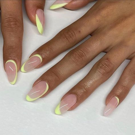 Oval Nails 2023 Trends, Neon Nail Art Designs, Neon Yellow Nails, Neon Nail Art, Cool People, Minimal Nails, Vibrant Nails, Basic Nails, Round Nails