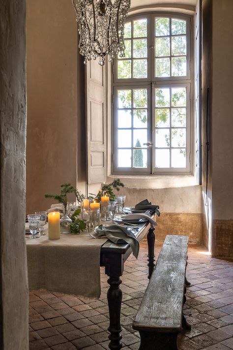 Chateaux Interiors, Country Home Magazine, My French Country Home, French Country Home, French Living, French Christmas, Home Magazine, French Interior, French Farmhouse