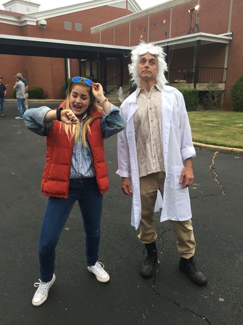 Sci Fi Couple Costumes, Halloween Costumes Back To The Future, Back To The Future Costume Women, Film Couples Costumes, Out Of Pocket Halloween Costumes, Couple From Up Costume, Easy Recognizable Halloween Costumes, Back To The Future Couples Costume, Late Costume Ideas