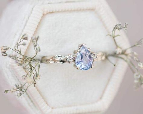 Lavender Sapphire Engagement Ring, Lavender Engagement, Pear Sapphire Ring, Engagement Ring Leaf, Lavender Sapphire, Cute Promise Rings, Pretty Engagement Rings, Nature Engagement Ring, Light Blue Sapphire