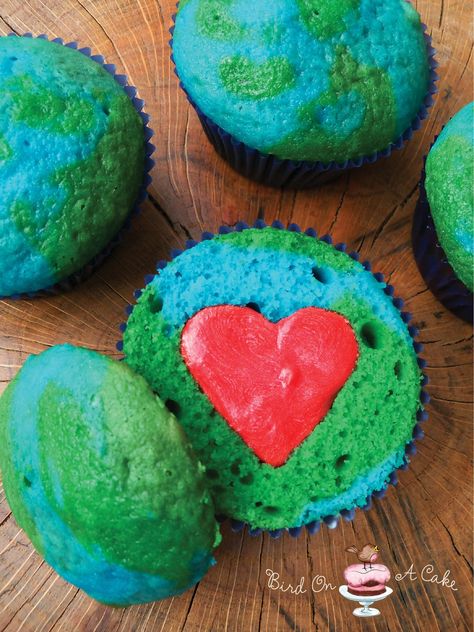 Earth Day Cupcakes ~ Earth Day Earth Day Projects, Heart Cupcakes, Earth Day Crafts, Earth Day Activities, Blue Planet, Cute Cupcakes, Holiday Treats, Let Them Eat Cake, Cupcake Recipes