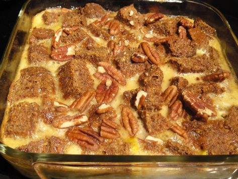 Paleo Bread Pudding, Can Bread, Pumpkin Pecan Bread, Pecan Bread Pudding, Aip Foods, Paleo Friendly Desserts, Pecan Bread, Pumpkin Bread Pudding, Paleo Recipes Dessert