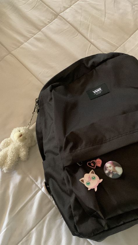 Vans Backpack Aesthetic, Black Backpack Aesthetic, Blackpink Bag, Blackpink Backpack, Vans School Bags, Backpacks Aesthetic, Vans Bag, Mochila Grunge, Tas Vintage