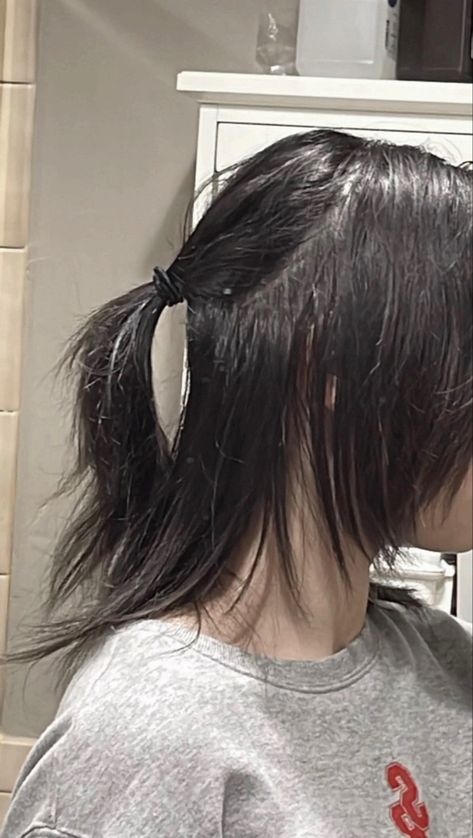 Horimiya Haircut, Miyamura Izumi Haircut, Horimiya Hairstyle, Miyamura Izumi Hairstyle, Miyamura Piercings Real Life, Miyamura Hair, Miyamura Long Hair, Miyamura Haircut, Miyamura Piercings