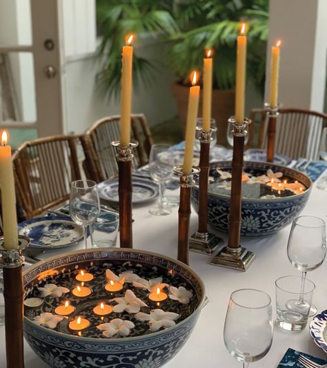 Expensive Flowers, Summer Tablescapes, India Hicks, Party Food And Drinks, Candle Sticks, Pretty Tables, English Country House, Julia Child, Dinner Is Served