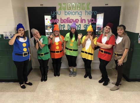 Group Book Week Costume Ideas, Snow White And 7 Dwarfs Costume Diy, Seven Dwarfs Costume Diy, 7 Dwarfs Costume Diy, 7 Dwarves Costume Diy, The Seven Dwarfs Costumes, 7 Dwarfs Costume, Seven Dwarves Costume Diy, Xmas Scenes