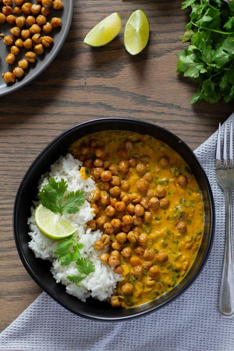 Curry Without Coconut Milk, Vegan Chickpea Curry, Chickpea Curry Recipe, Vegan Chickpea, Vegetarian Curry, Coconut Milk Curry, Veggie Delight, Chickpea Curry, Curry Recipe