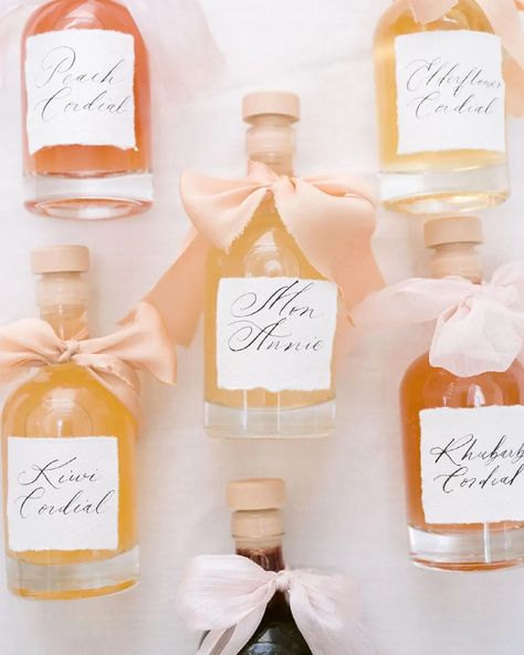 Diy Spa Kit, Peach Wedding Decorations, Jam Wedding Favors, Summer Wedding Favors, Wedding Favor Ideas, Edible Wedding Favors, Eclectic Wedding, Best Wedding Favors, Wedding Gift Registry