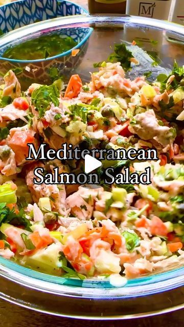 Suzy- Mediterranean Food & Diet on Instagram: "Salmon Salad, The Mediterranean Way! Loads of texture and AMAZING flavor. And you get a good bit of fiber + protein! 

Want the recipe for this easy dinner ready in about 20 mins? Let me know below and I’ll send you a DM (be sure you are following @themediterraneandish 

#salmon #fish #seafood #protein #omega3 #fiber #healthydiet #mediterraneandiet #easydinner #cooking #healthyfood" Mediterranean Salmon Recipes, Suzy Mediterranean, Mediterranean Salmon, Med Diet, Salmon Fish, Mediterranean Food, Healthy Choice, Salmon Salad, Food Diet