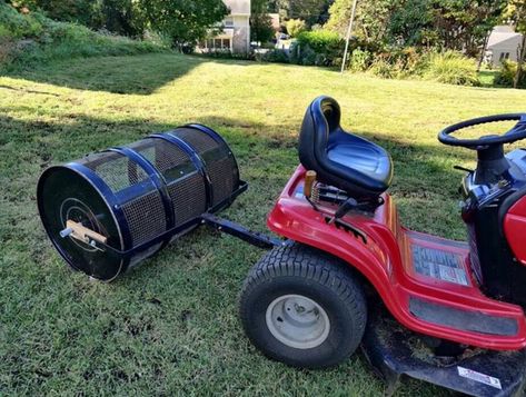 1. DIY Compost Spreader Compost Aerator, Diy Composting Toilet, Manure Spreaders, Lawn Roller, Toilet Ideas, Lawn Mower Repair, Horse Manure, Landscaping Equipment, Diy Compost