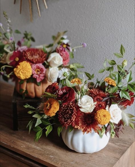 Pumpkins With Flowers In Them, Fall Pumpkin Flower Arrangements, Fall Pumpkin Arrangements, Mini Pumpkin Flower Arrangements, Pumpkin Flower Arrangements, Thanksgiving Flower Centerpieces, Pumpkin Flower Arrangement, Pumpkin With Flowers, Thanksgiving Floral Arrangements