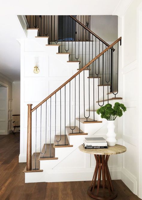 Friday Inspiration: A Staircase A Day | STUDIO MCGEE | Bloglovin’ We picked out a new collection of decor to pull you right out and elevate your style. Enjoy sculptural decorative objects, our favorite pin board, functionality, a variety of textures, and of course, baskets. Shop here! We were excited to show you the second part of our Swan Lake Project!! See the webisode and the photo tour. California Style Staircase, Moving Stairs From Middle Of House, Enclosed Stairway, Craftsman Finishes, Switchback Staircase, Enclosed Staircase Ideas, Fire Restoration, Entryway Staircase, Metal Stair Railing