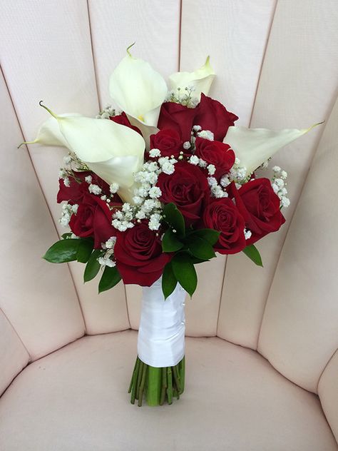 Rose and Calla Lily #Bouquet Price: $100.00 complementary mix of roses and large calla lilies accented with baby's breath. Bridal Bouquet Calla Lillies, Bridal Bouquet Calla, Calla Lillies Bouquet, Rose And Lily Bouquet, Red Rose Bridal Bouquet, White Calla Lily Bouquet, Prom Flowers Bouquet, Beauty And Beast Wedding, Calla Lily Bouquet